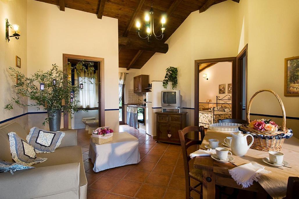 Agriturismo Poggio Di Maremma เปชชาโรมานา ภายนอก รูปภาพ