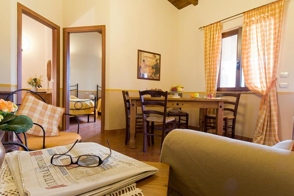 Agriturismo Poggio Di Maremma เปชชาโรมานา ภายนอก รูปภาพ