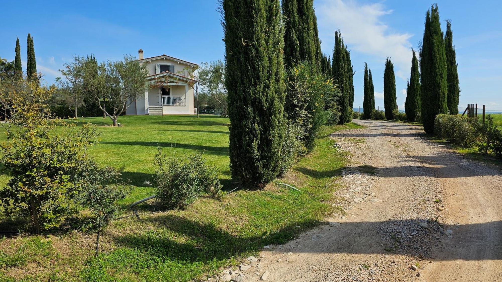 Agriturismo Poggio Di Maremma เปชชาโรมานา ภายนอก รูปภาพ